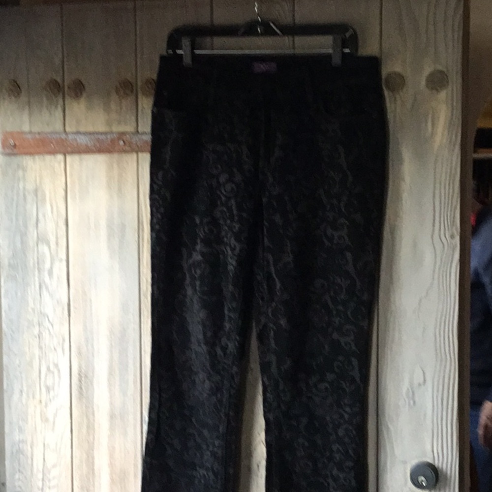 NYDJ Jeans Skinny Black Velvet Brocade NWOT